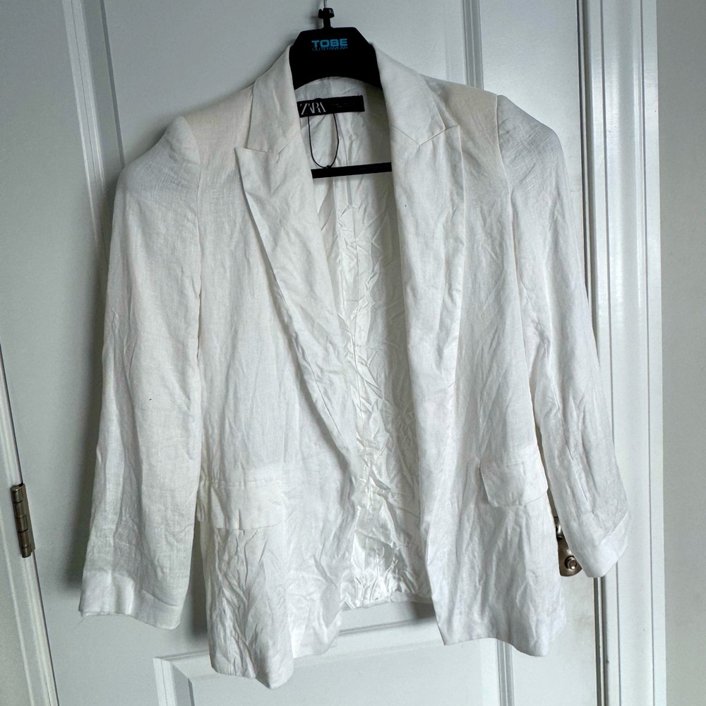 White linen blazer Zara